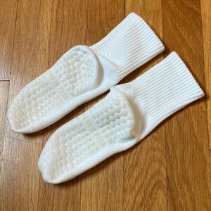 Yoga Sports While  Non-skid Yoga Socks